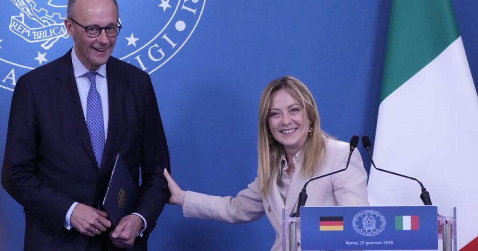 «Ξαφνικός έρωτας» Μερτς - Μελόνι